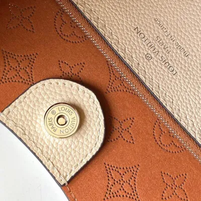 Louis Vuitton CARMEL